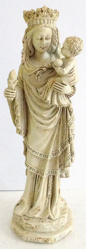 Notre Dame de Paris statuette